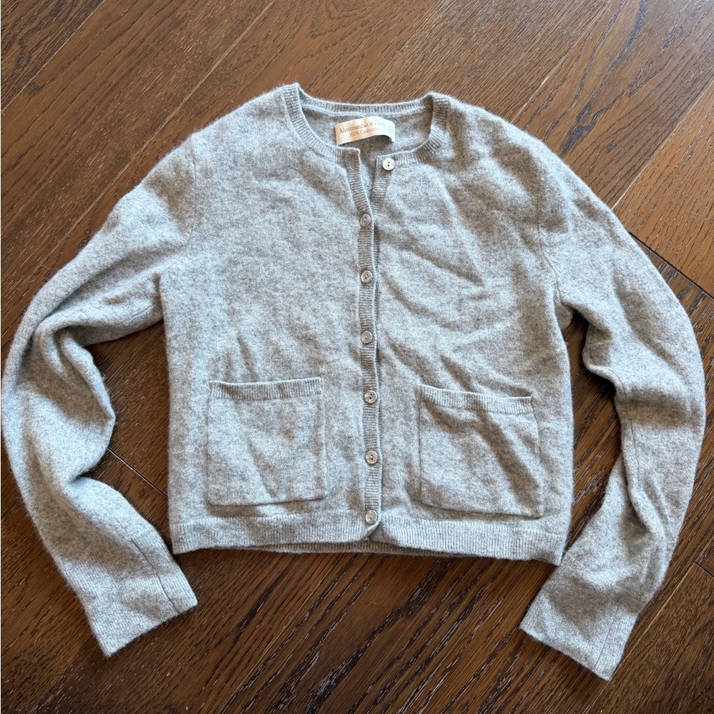 Abercrombie 100% Cashmere Cardigan